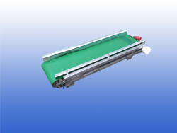 Gebruikte transportband met trechterinworp 34 cm breed en 1.4 meter lang met koprol aandrijving