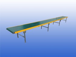 Schuma transportband van 60 cm breed en 7 meter lang met hoogte verstelbaar onderstel van 67 cm tot 107 cm