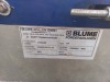 BLUME-ROLLEN GMBH ketting transporteur voor onder andere pallet transport.