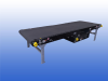 Aangedreven transportband ASI Conveyors 3,3 meter met brede transportband en verstelbare poten