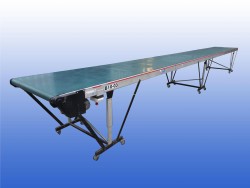 Transportband van MTF Technik met een breedte van 100 cm en verstelbare hoogte