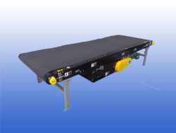 Aangedreven transportband ASI Conveyors 3,3 meter met brede transportband en verstelbare poten