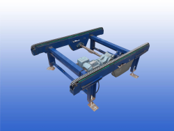 BLUME-ROLLEN GMBH ketting transporteur voor onder andere pallet transport.