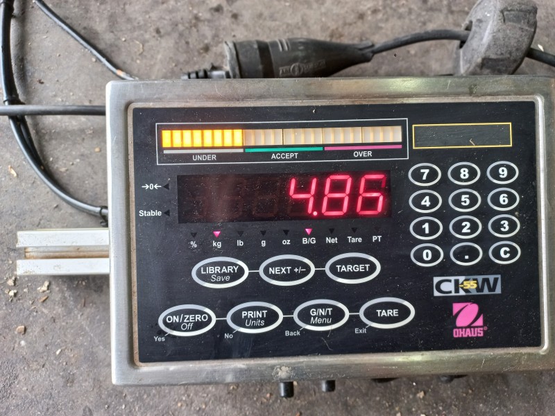 CKW55 ohaus weeschaal tot 10 kg voorzien van rollenbaan te koop bij 123rollenbaan.nl