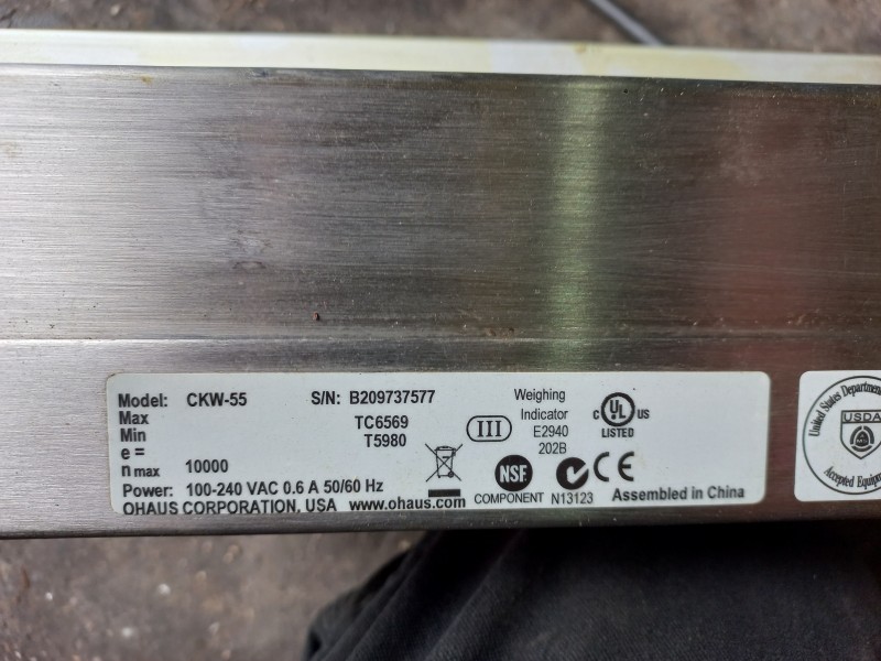 CKW55 ohaus weeschaal tot 10 kg voorzien van rollenbaan te koop bij 123rollenbaan.nl