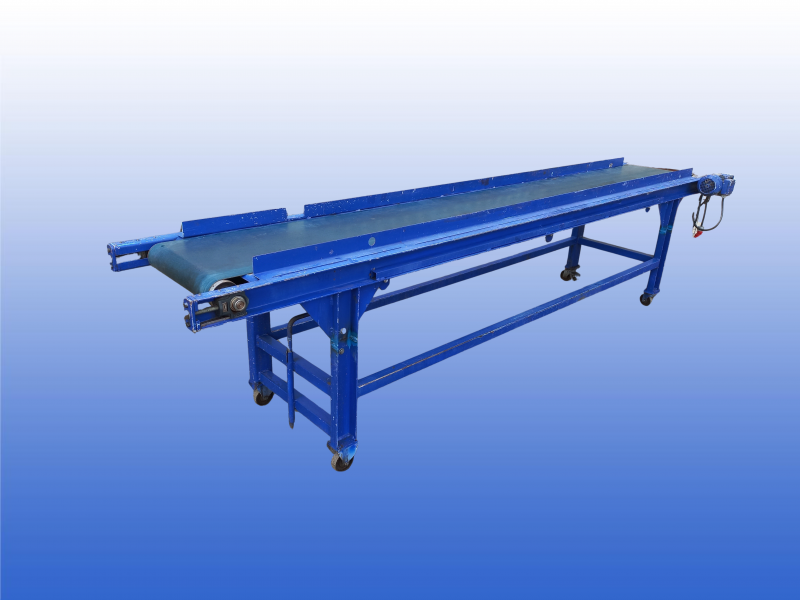 Aangedreven transportband 3,75 meter met 480 mm band op verrijdbaar onderstel
