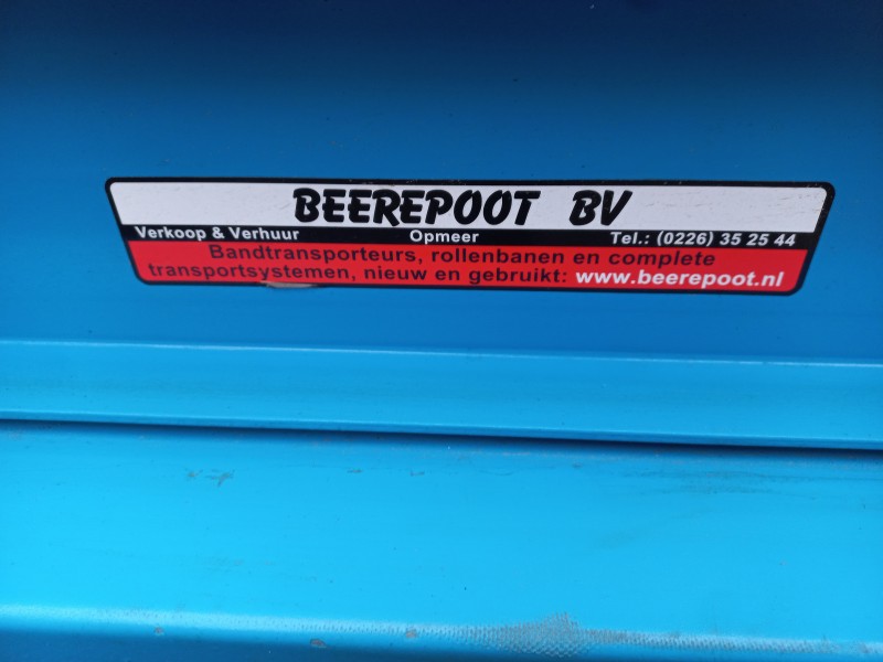 Beerepoot opvoerband van 1,4 meter met meenemers, invoerhoogte 20 cm en uitvoerhoogte 85 cm