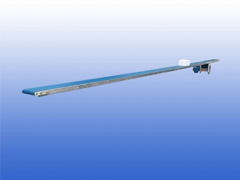 Gebruikte transportband 20 cm breed 7,65 meter lang met PVC band en RVS frame