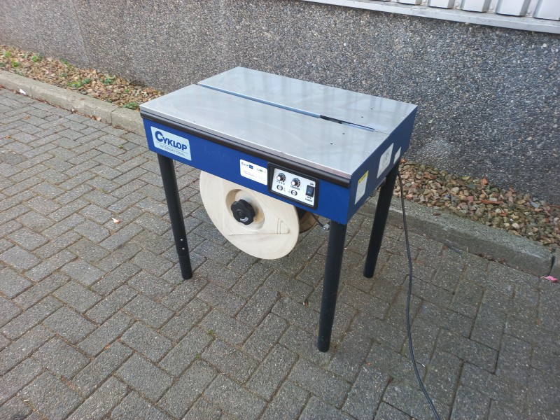 Cyklop M Pac3 semi-automatische strapping machine