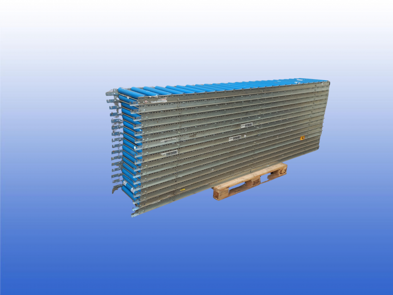 Gebruikte rollenbaan met kunststof rollen, lengte 3 meter en rolbreedte 45 cm, geschikt voor licht transport.