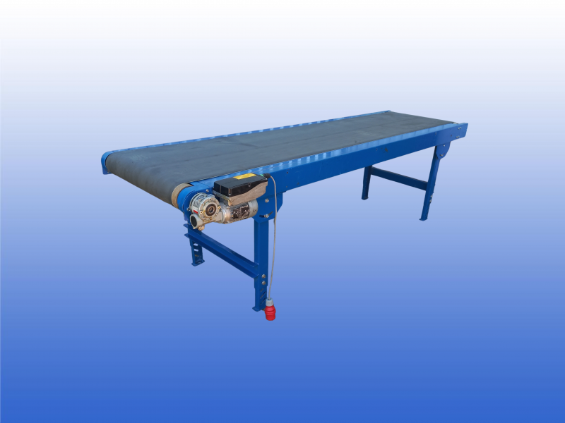 Gebruikte transportband van 3 meter met hoogte verstelbare ondersteuningen van 75 cm tot 115 cm.