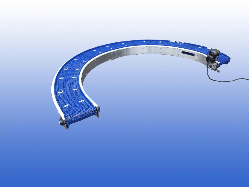Aangedreven flessen band bandbocht  transportband 180 graden