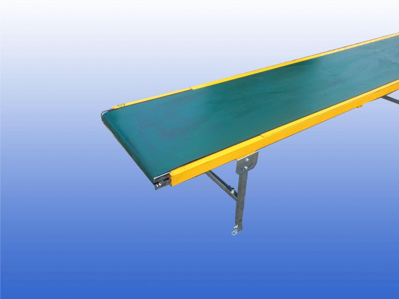 Schuma transportband van 60 cm breed en 7 meter lang met hoogte verstelbaar onderstel van 67 cm tot 107 cm