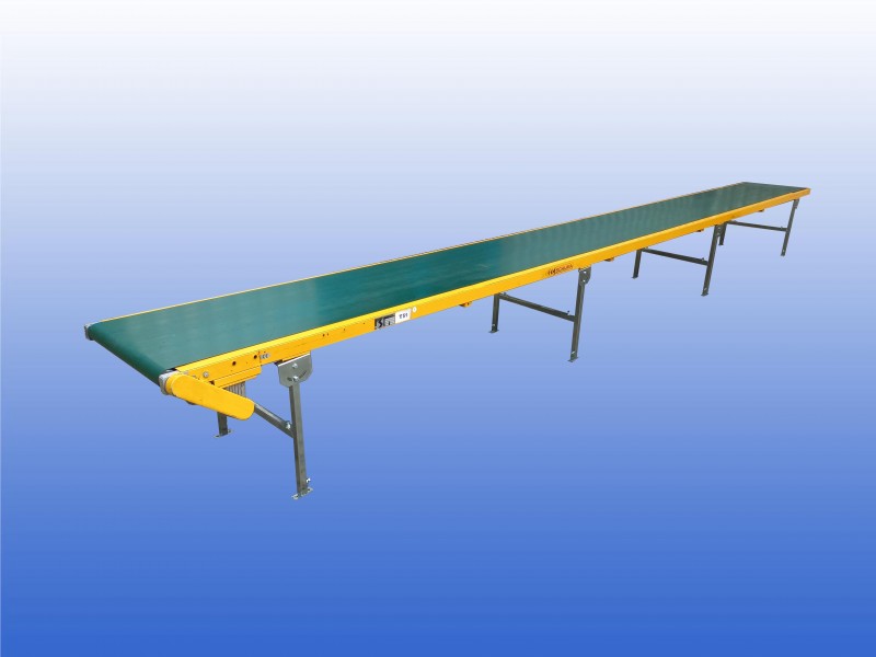 Schuma transportband van 60 cm breed en 7 meter lang met hoogte verstelbaar onderstel van 67 cm tot 107 cm