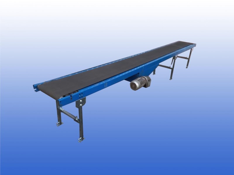 Gebruikte SSI Schaefer transportband 38 cm breed 4,5 meter lang met verstelbare ondersteuningen