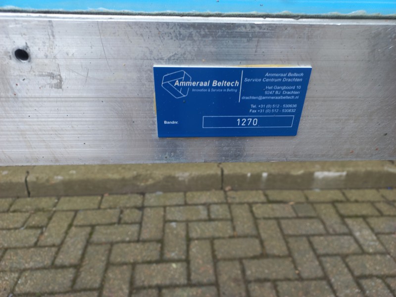 Transportband 6,2 meter met snelheid regelbare motor en ondersteuningen op 1 meter hoogte