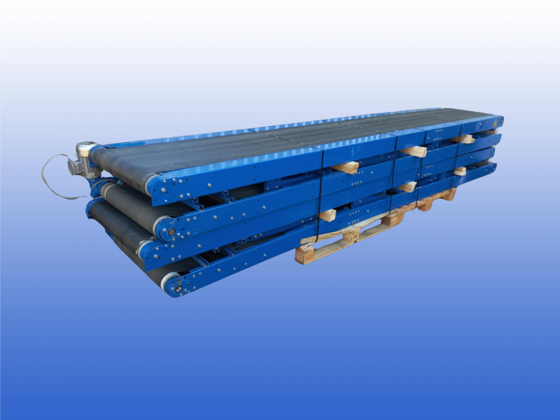 Gebruikte transportband van 4.5 meter met hoogte verstelbare ondersteuningen van 78 cm tot 108 cm.