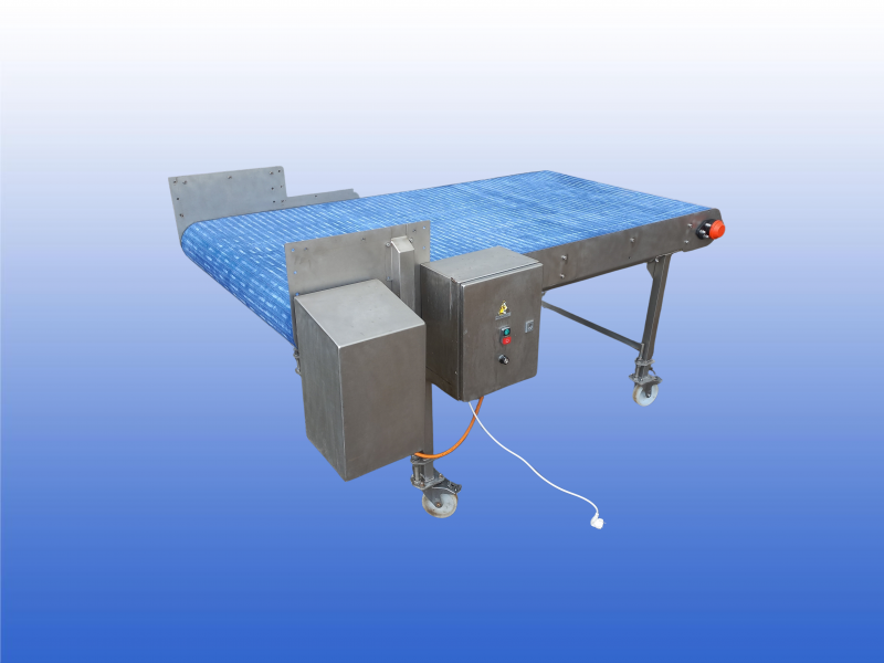Transportband IC-S met 100 cm bandbreedte en 1,95 meter lengte voorzien van snelheidsregeling en verrijdbaar onderstel